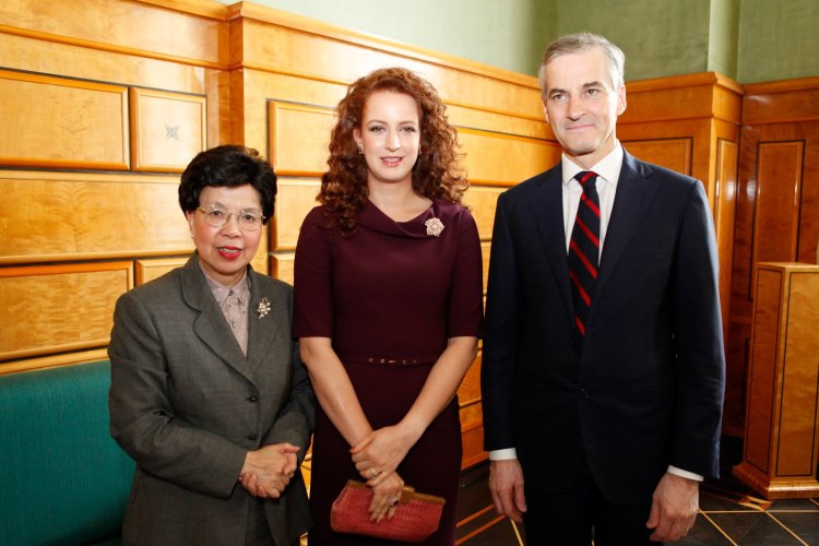WHO Pays Tribute to Princess Lalla Salma for her distinguished efforts in Combating Cancer: